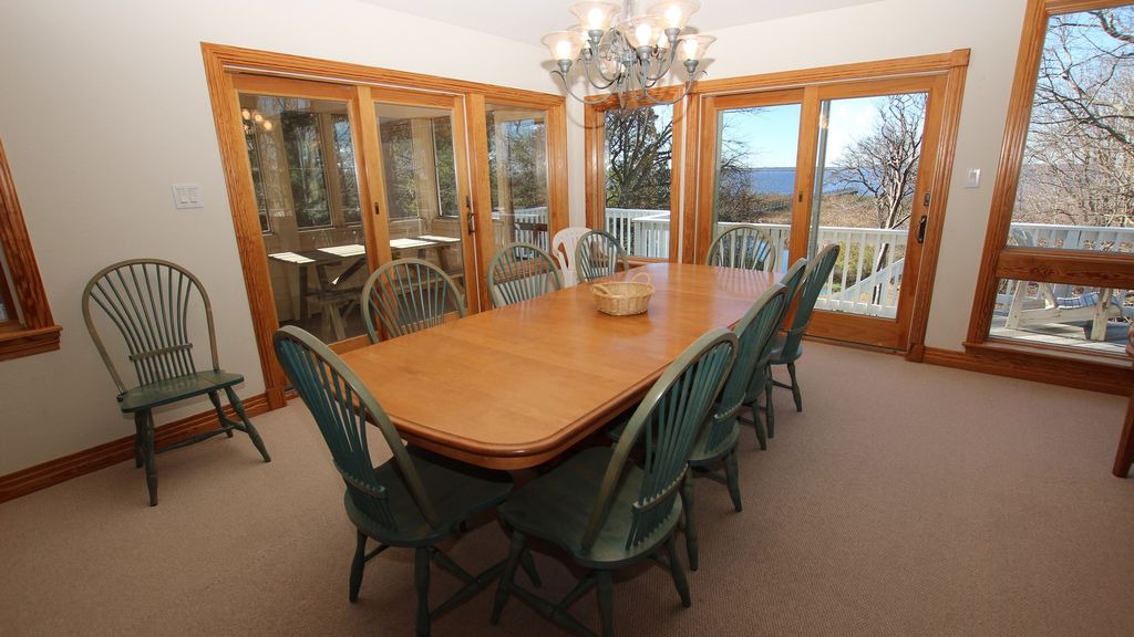 Photo of Livingroom in Monteray Shores