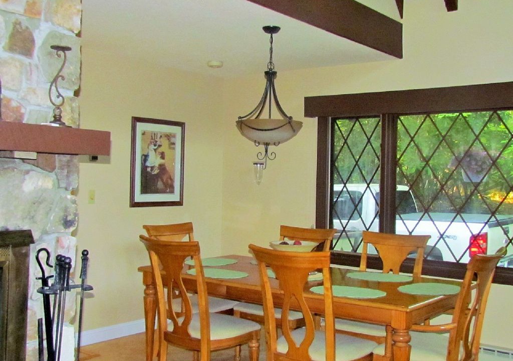 Photo of Livingroom in Charter Hills