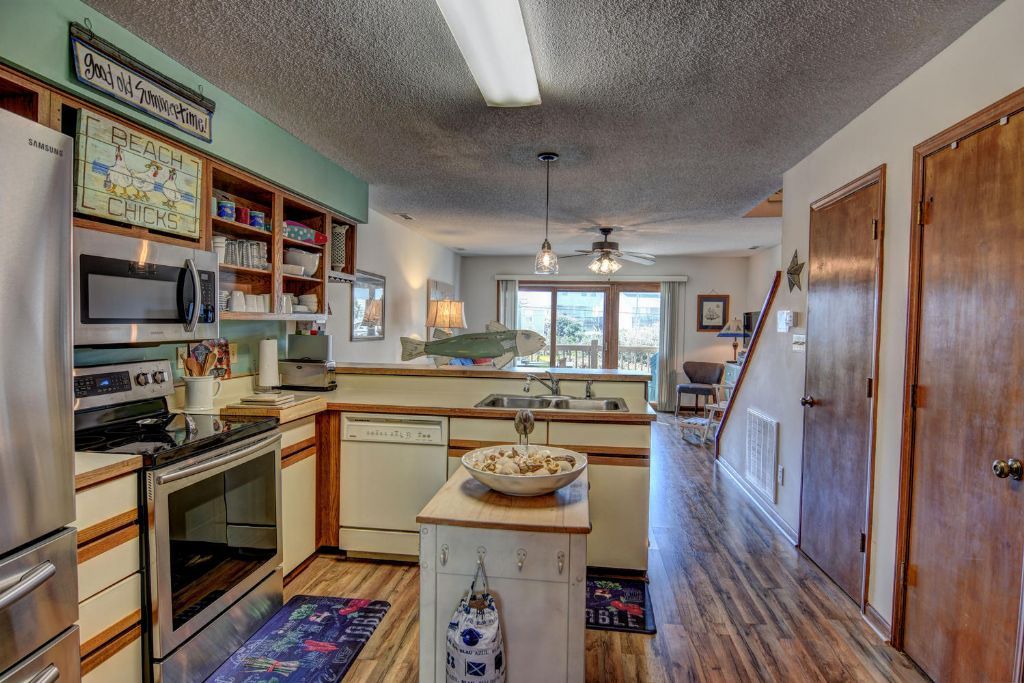 Photo of Kitchen in Surf City
