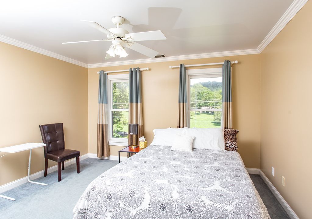 Photo of Bedroom in Brentwood