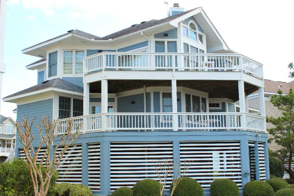 Photo of Buildings in Manteo