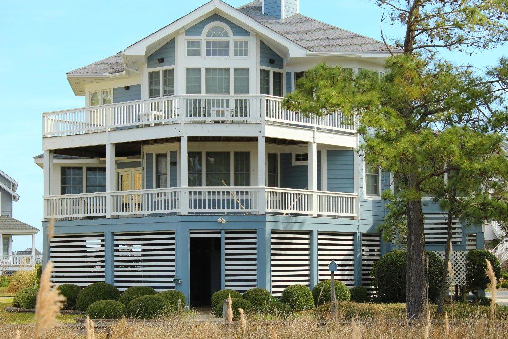 Photo of Buildings in Manteo