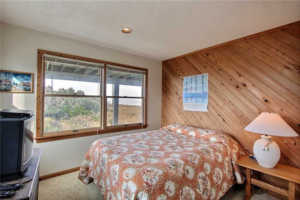 Photo of Bedroom in Brigands' Bay
