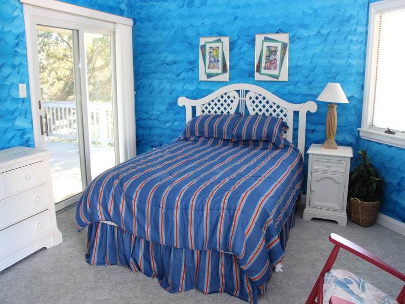 Photo of Bedroom in Monteray Shores