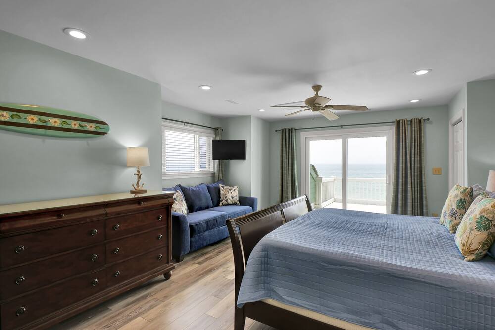 Photo of Bedroom in McCutcheon Field