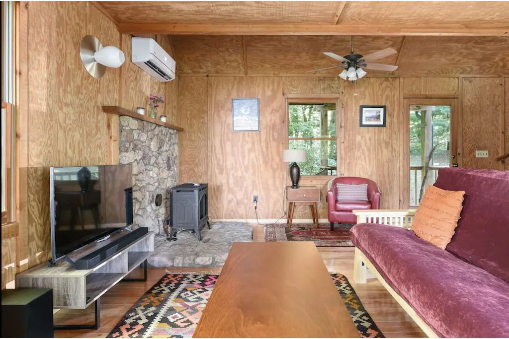 Photo of Livingroom in Chimney Rock