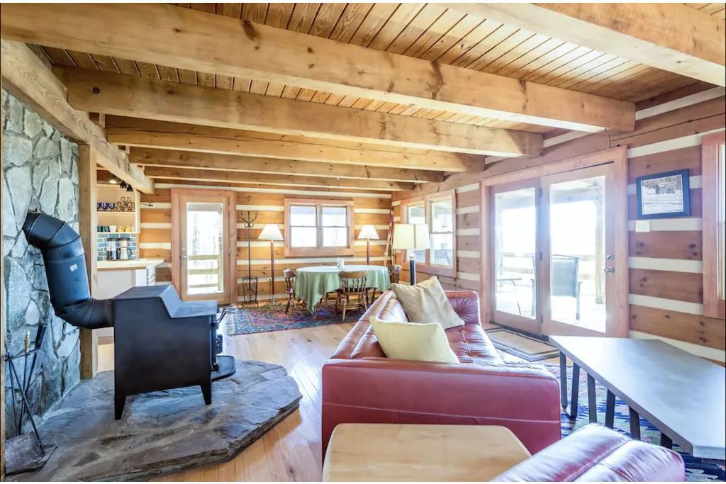 Photo of Livingroom in Chimney Rock