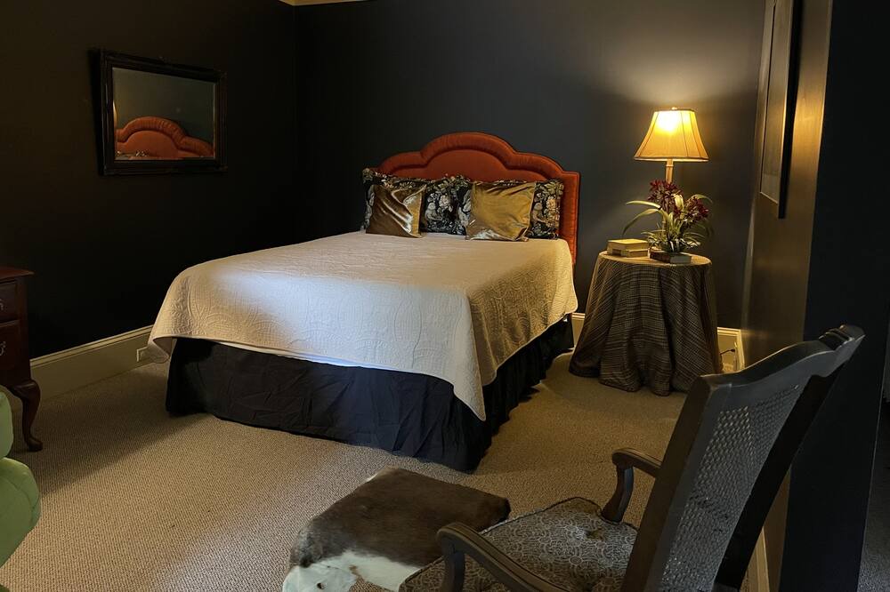 Photo of Bedroom in Pinnacle