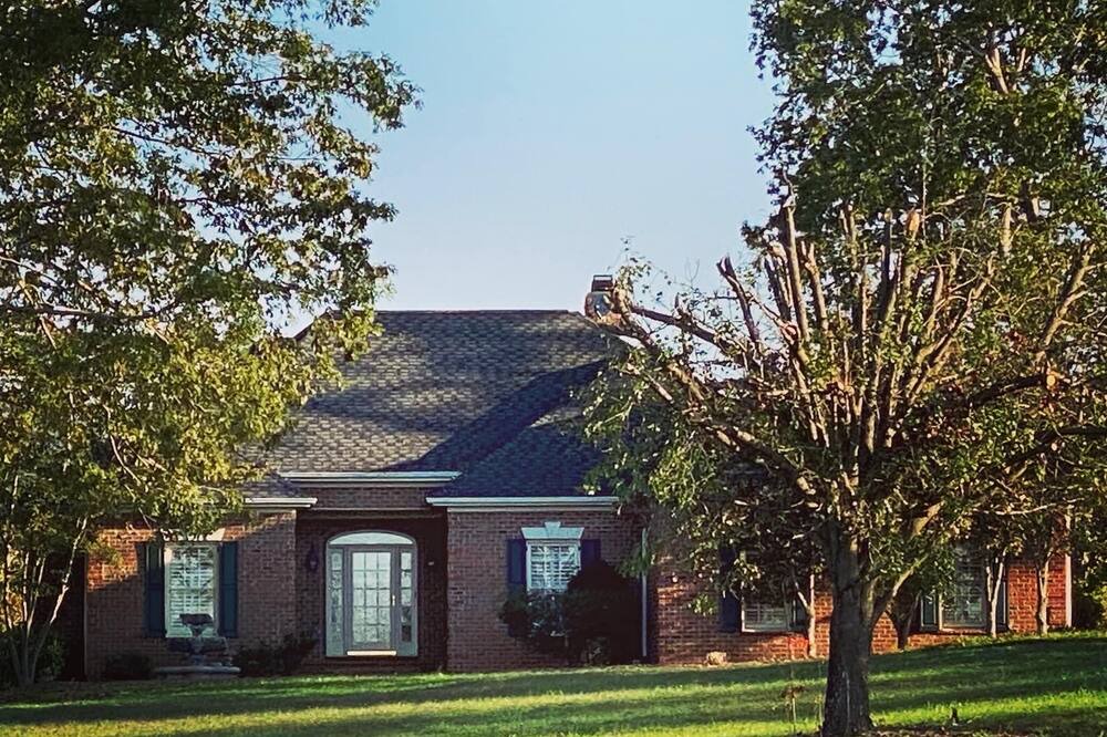 Photo of Outdoor in Pinnacle