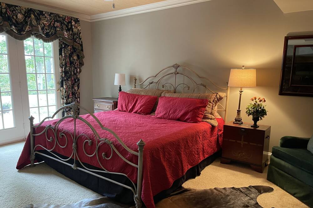 Photo of Bedroom in Pinnacle