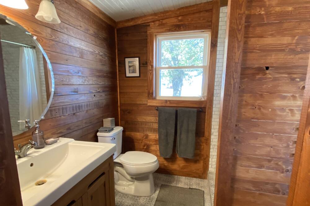 Photo of Bathroom in Atlantic
