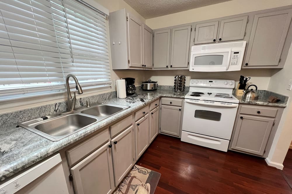 Photo of Kitchen in Northwest Raleigh