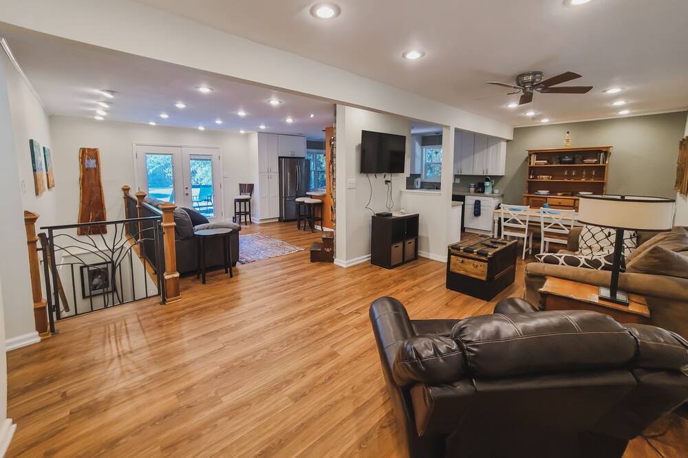 Photo of Livingroom in Mint Hill