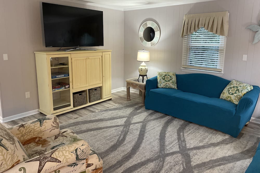 Photo of Livingroom in Colington