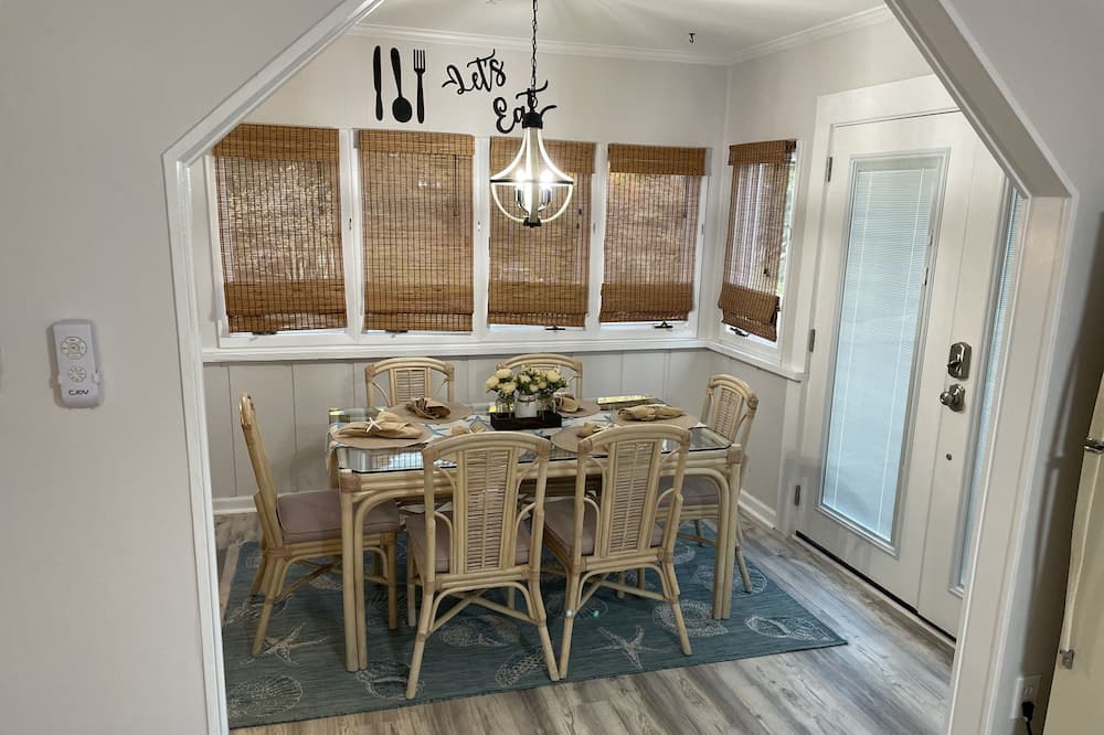 Photo of Kitchen in Colington
