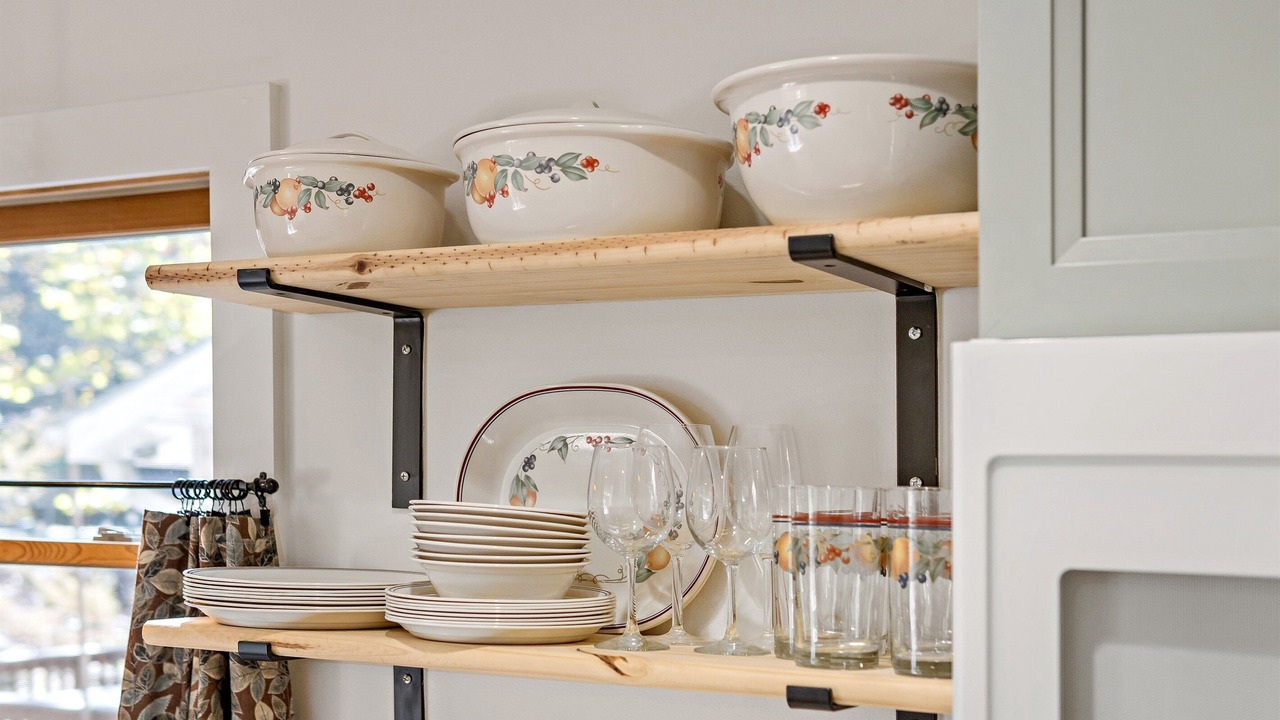 Photo of Kitchen in Bat Cave
