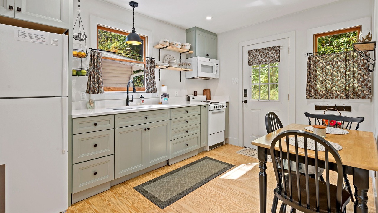 Photo of Kitchen in Bat Cave