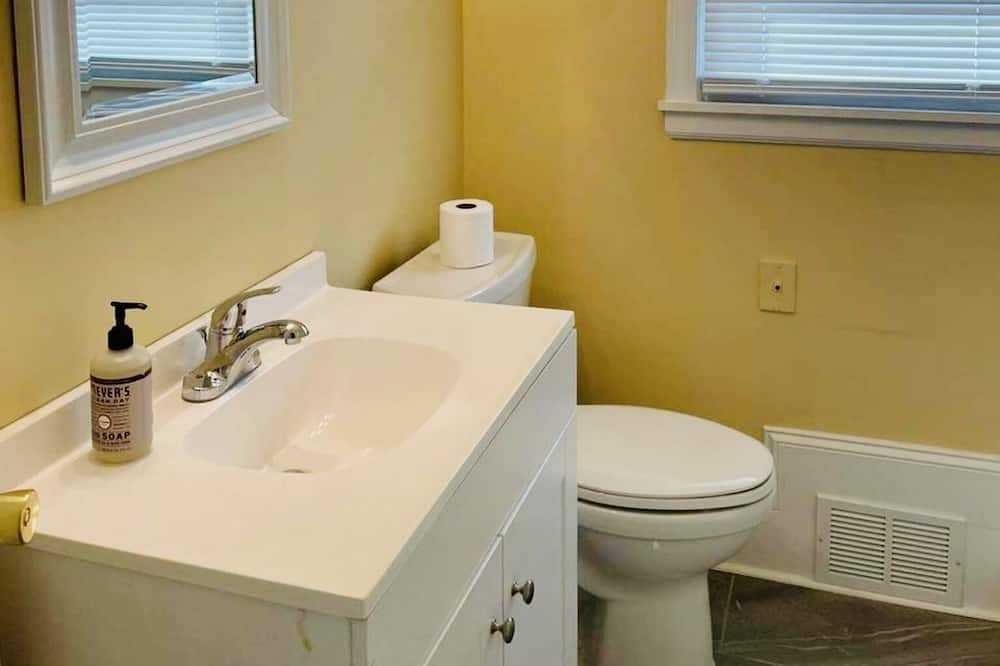 Photo of Bathroom in Graham