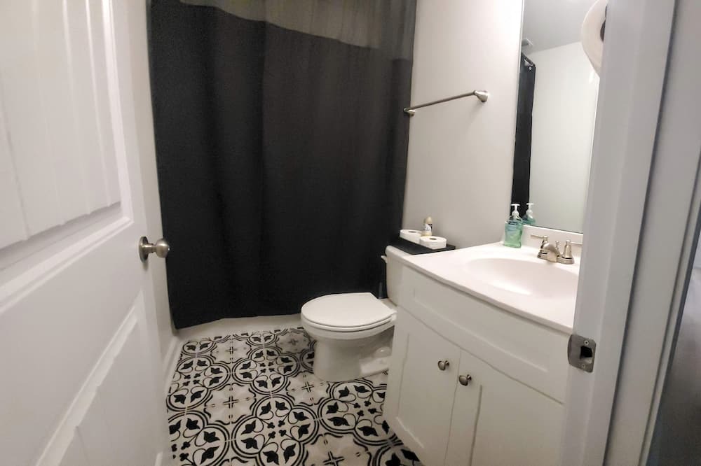 Photo of Bathroom in Albertson