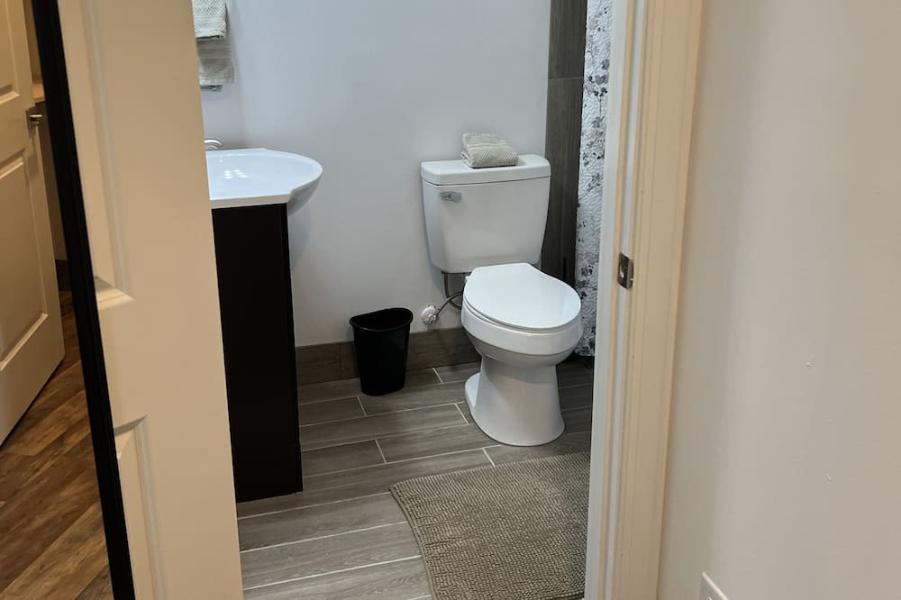 Photo of Bathroom in Hickory
