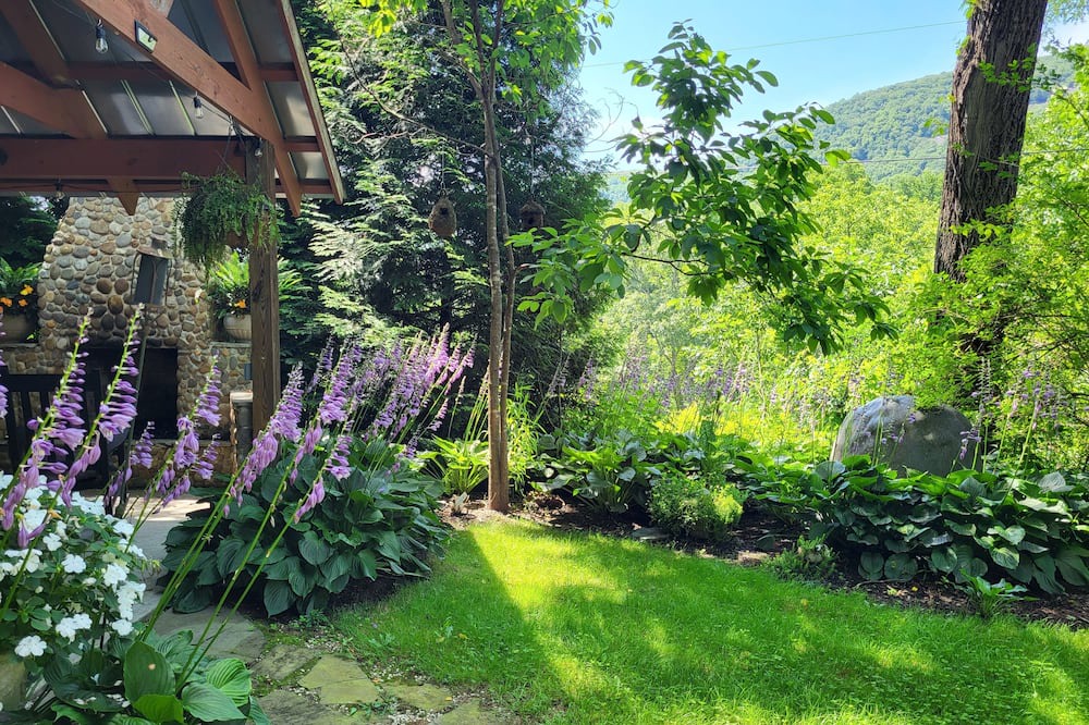 Photo of Outdoor in Gerton