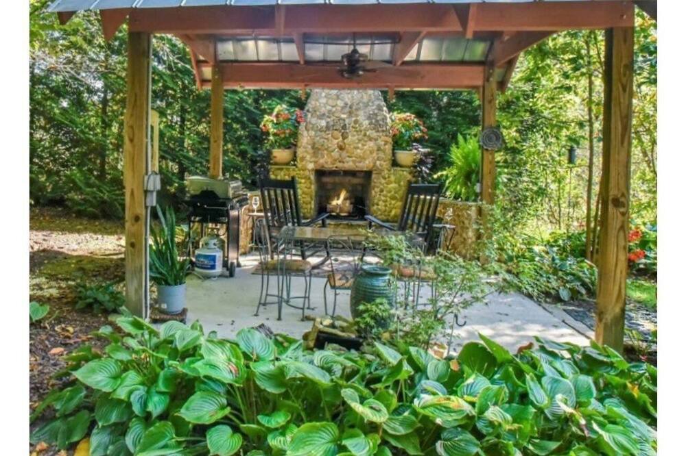 Photo of Patio Balcony in Gerton