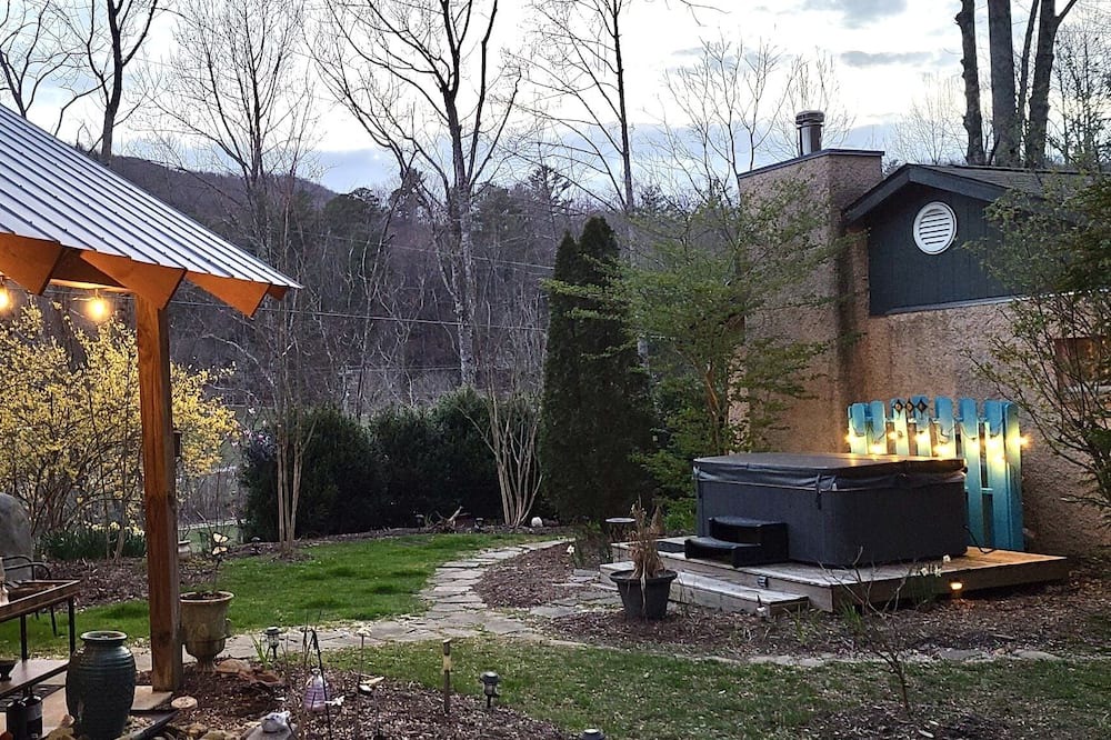 Photo of Outdoor in Gerton
