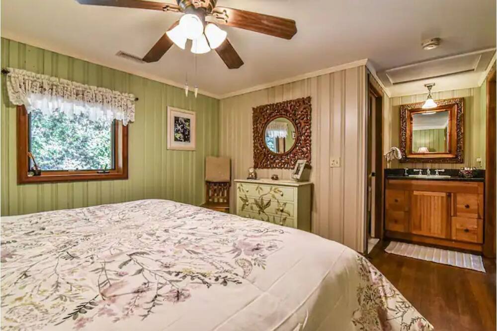 Photo of Bedroom in Gerton