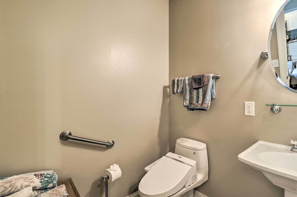 Photo of Bathroom in Kings Creek