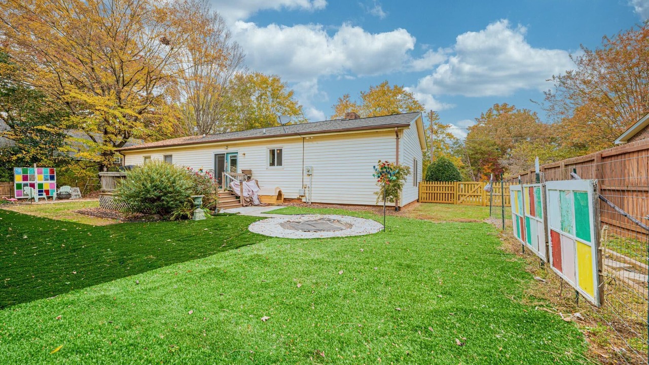 Photo of Outdoor in Hickory