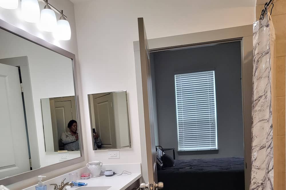 Photo of Bathroom in Crabtree