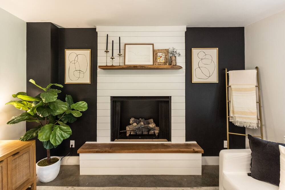 Photo of Livingroom in Swannanoa