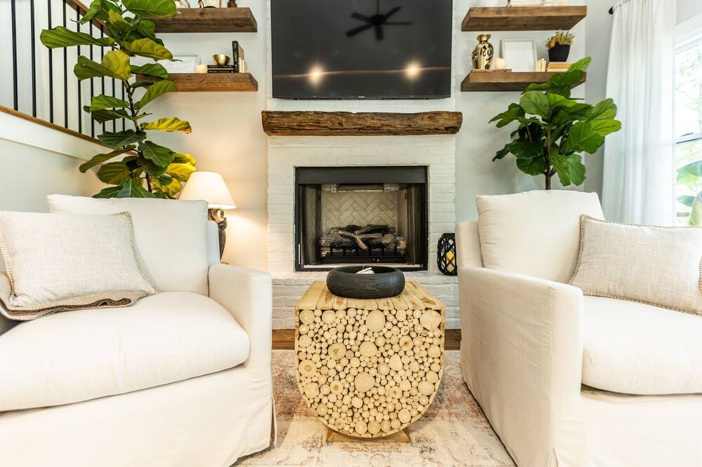 Photo of Livingroom in Swannanoa