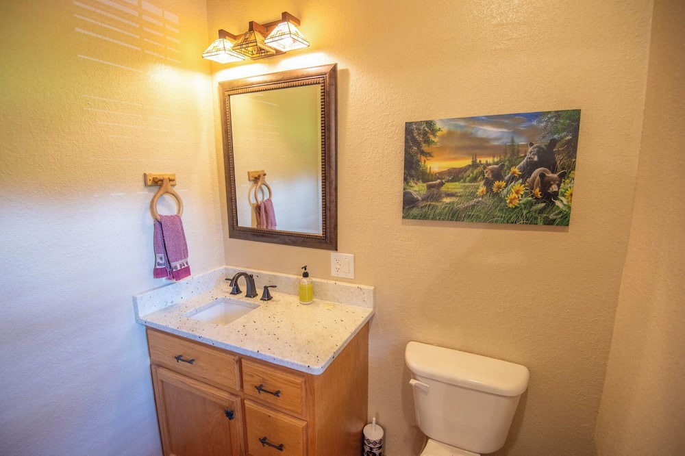Photo of Bathroom in Piney Creek