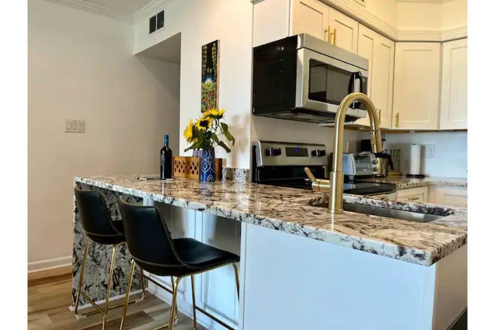 Photo of Kitchen in McCutcheon Field