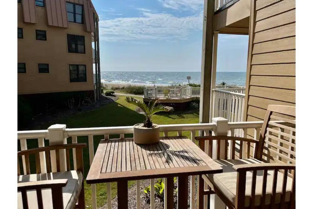 Photo of Patio Balcony in McCutcheon Field