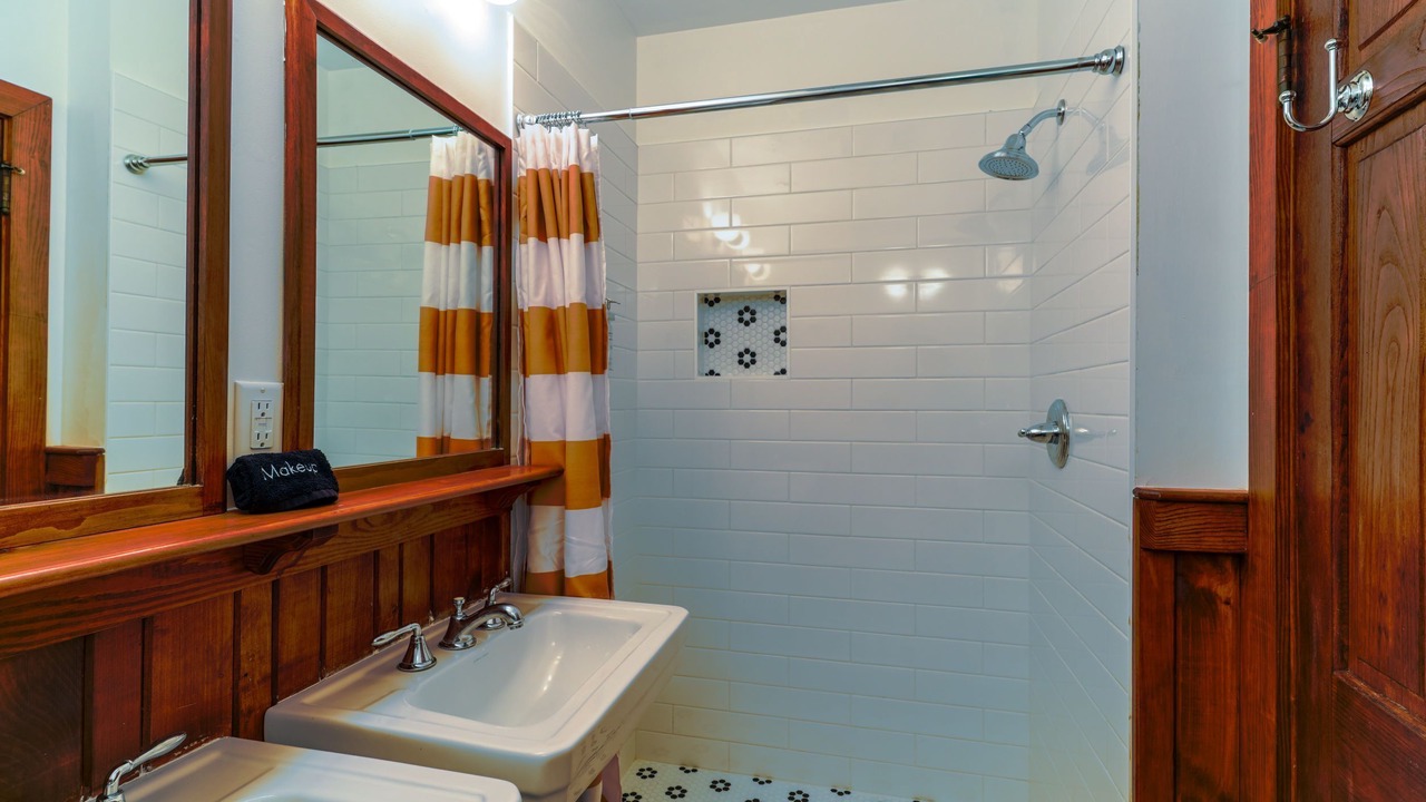 Photo of Bathroom in Lake Lure