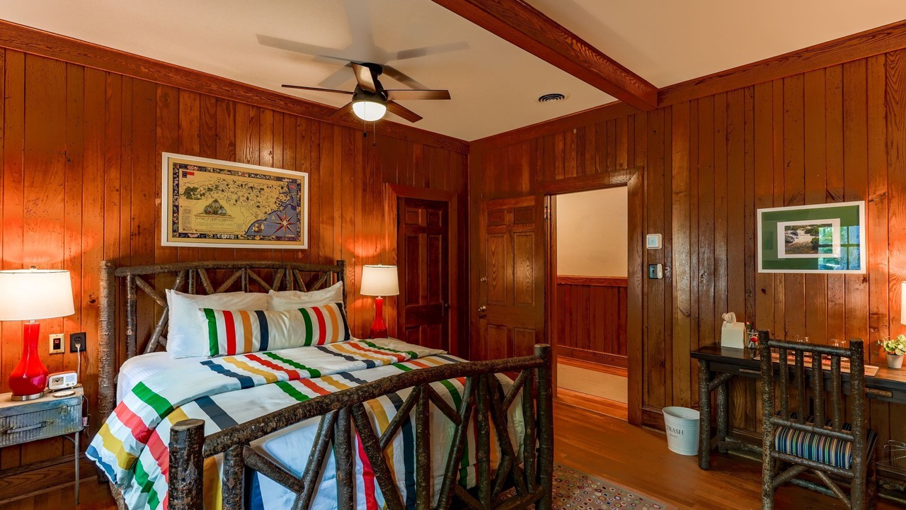 Photo of Bedroom in Lake Lure