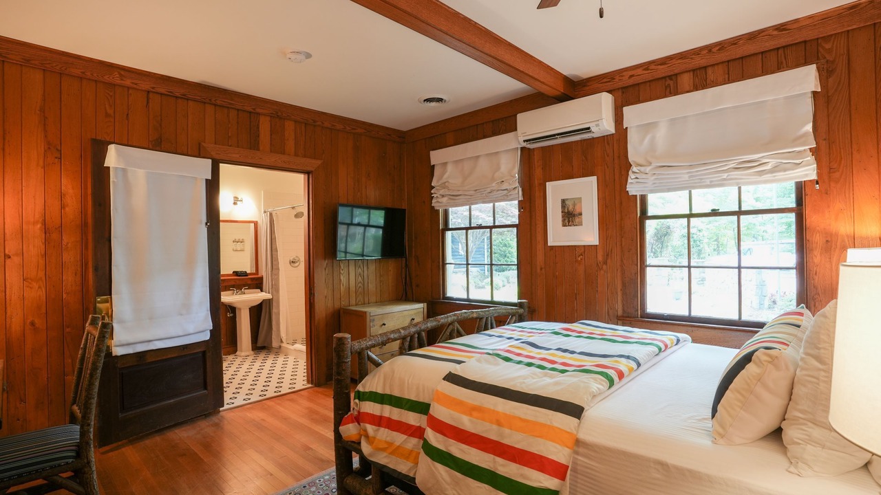 Photo of Bedroom in Lake Lure