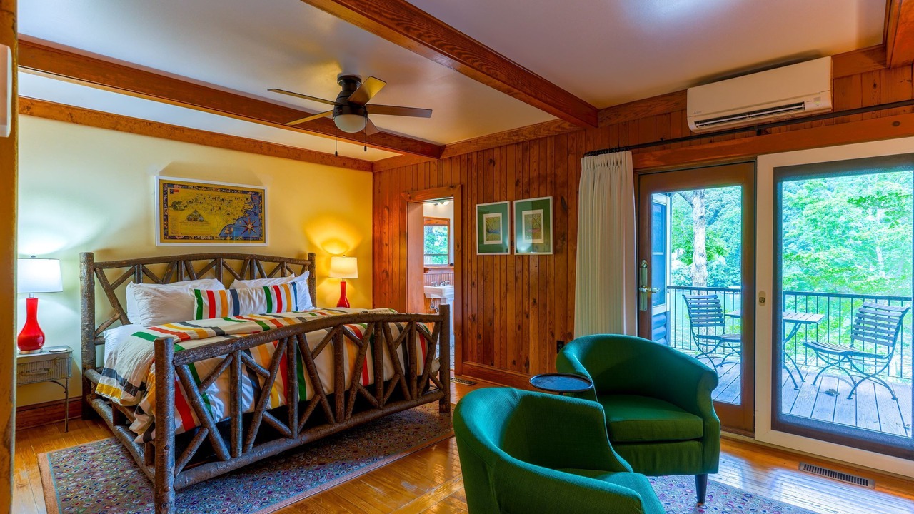 Photo of Livingroom in Lake Lure