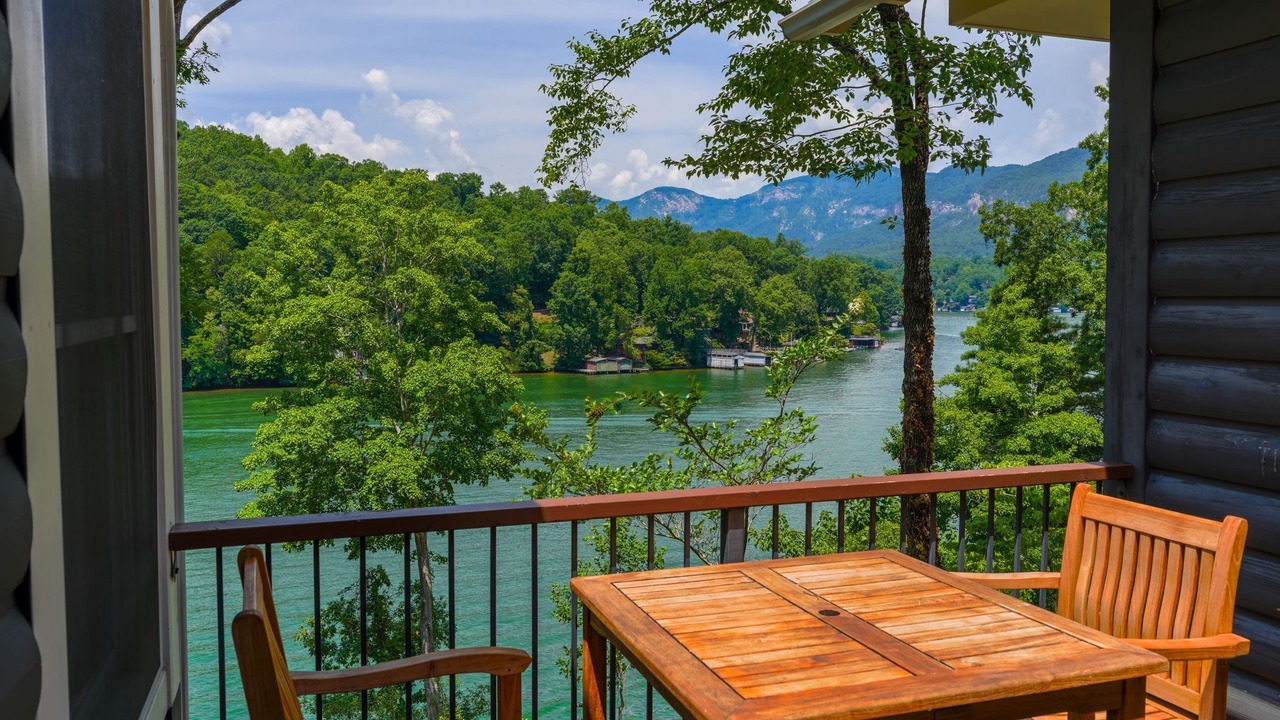 Photo of Bedroom in Lake Lure