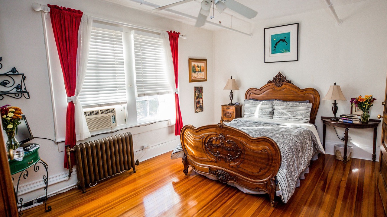 Photo of Bedroom in Hendersonville