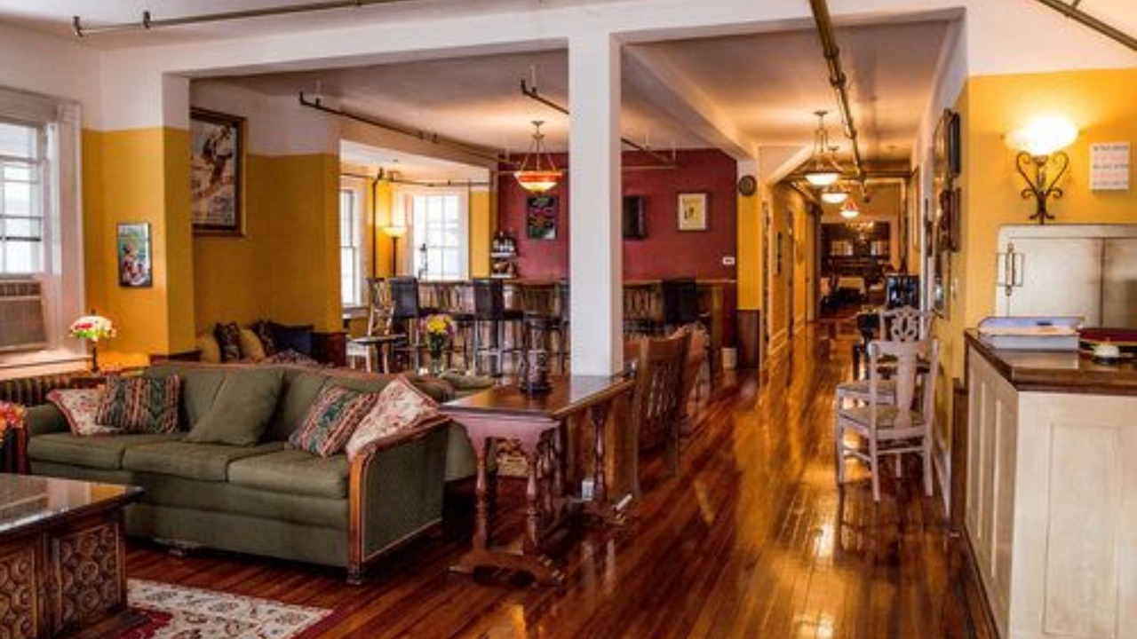 Photo of Livingroom in Hendersonville