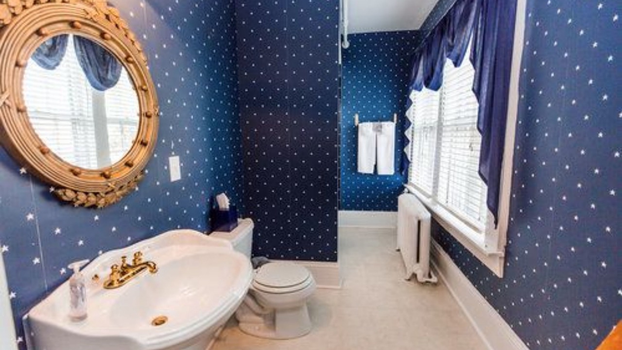 Photo of Bathroom in Hendersonville