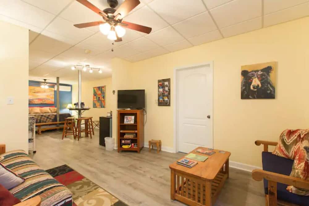 Photo of Bedroom in Skyland