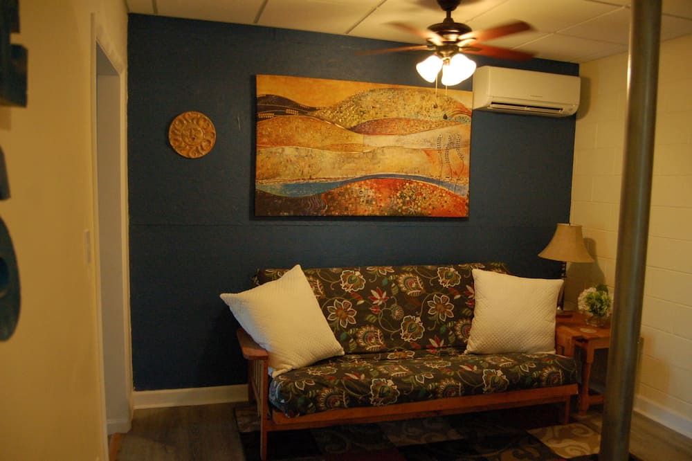 Photo of Livingroom in Skyland