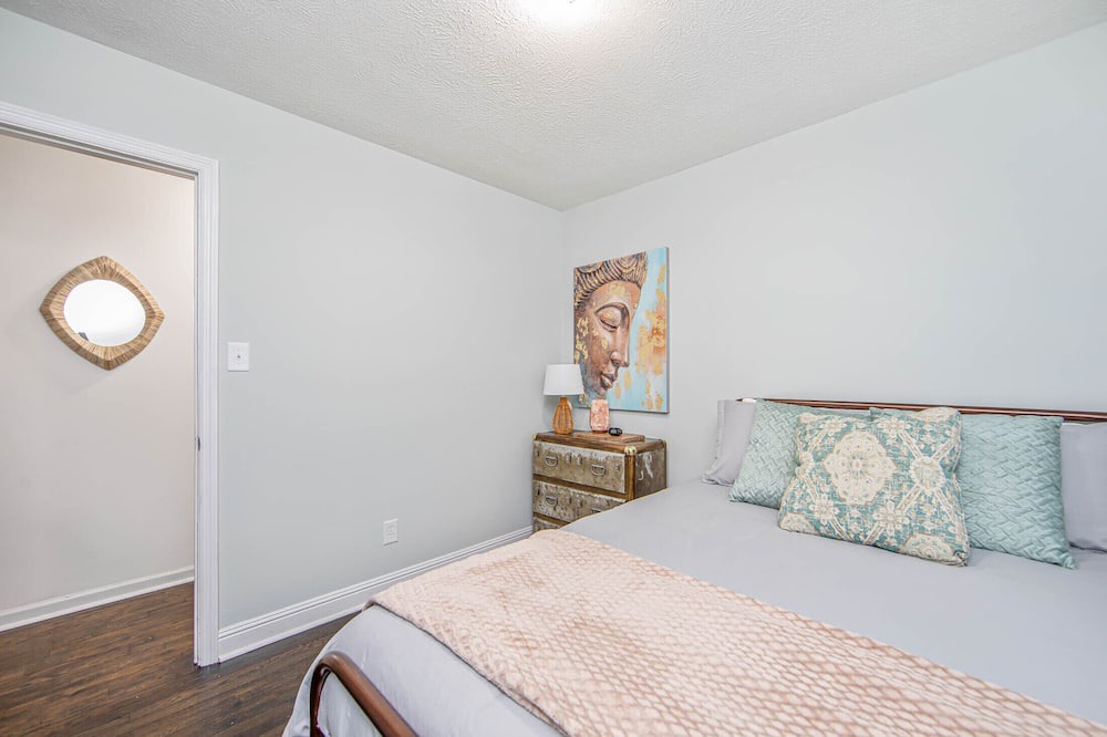 Photo of Bedroom in South View