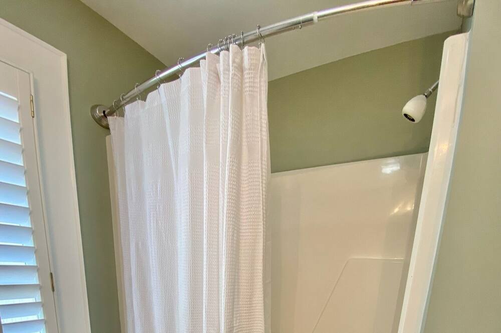 Photo of Bedroom in Southmont