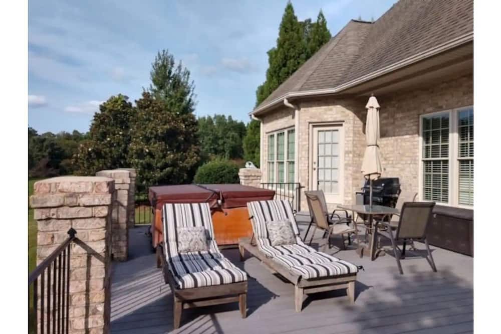 Photo of Patio Balcony in Summerfield