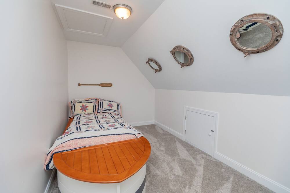 Photo of Bedroom in Macon